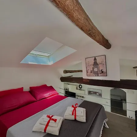 Ca' Del Grillo 公寓 *